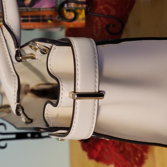 Kate Spade Staci Medium Satchel NWOTs 11" W X 9" H Saffiano Leather Ivory - Picture 6 of 14